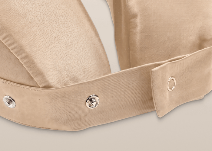 Подушка для путешествий Somia x Beauty Sleep в наволочке из шелка